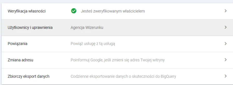 Ustawienia Google Search Console z wierszem Użytkownicy i uprawnienia.